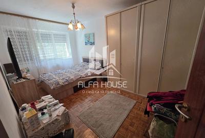 Apartament cu 3 camere decomandat în Moroasa 2 - 2
