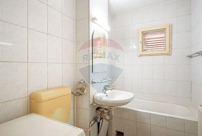 Apartament cu 3 camere decomandat, mobilat în Central - 20
