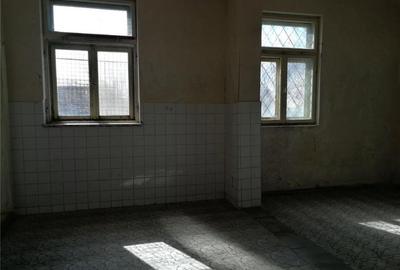 Spațiu comercial, de 596 mp, în Filipeștii de Pădure - 5