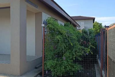 Casă cu 3 camere cu Teren 400 Mp în Săcălaz