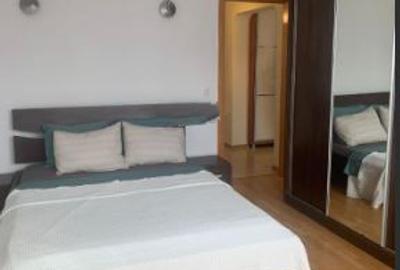 Apartament cu 3 camere semidecomandat, mobilat în Nerva Traian