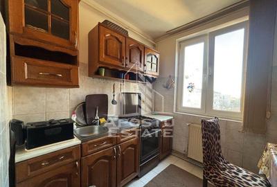 Apartament decomandat cu 3 camere, zona Dambovita - 5