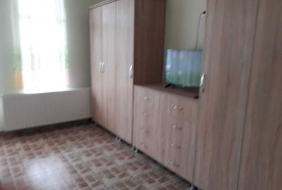 Apartament cu 2 camere decomandat în Semicentral - 2