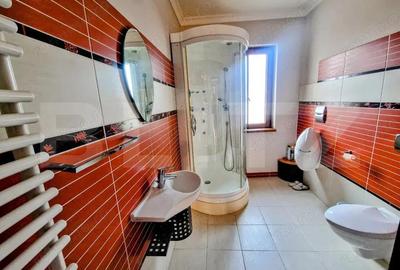 Casă cu Teren 1223 Mp în Central - 15