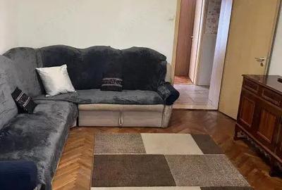 Apartament 3 camere, decomandat de 70 mp zona Calea Bucuresti