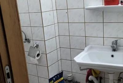 - Apartament 3 camere decomandat, Calarasi 4, etaj 3. - 7