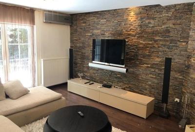 Casă cu 4 camere în Iancu Nicolae