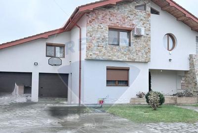 Casă cu 6 camere cu Teren 1325 Mp în Central - 41