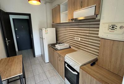 Garsonieră decomandată în Roșu - 3
