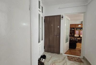 2 cam Mazepa 2 etaj 1 mobilat utilat CT - 1