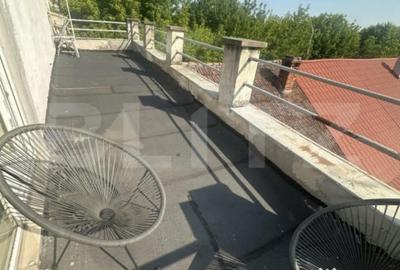 Casă cu 3 camere cu Teren 385 Mp în 14 Mai - 8