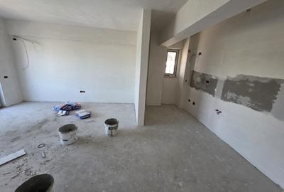 Apartament cu 2 camere semidecomandat în Baza 3 - 11