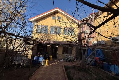 Casă individuală cu 3 camere cu Canalizare în Kamsas