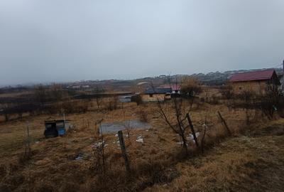 Teren intravilan de 833 mp, în Cornești - 3