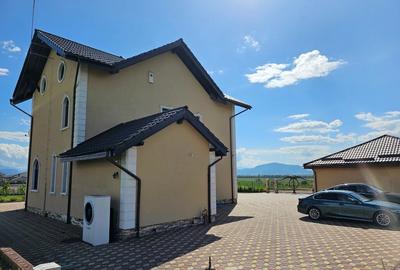 Casa de 428 mp si curte amenajata de 1920 mp - 3