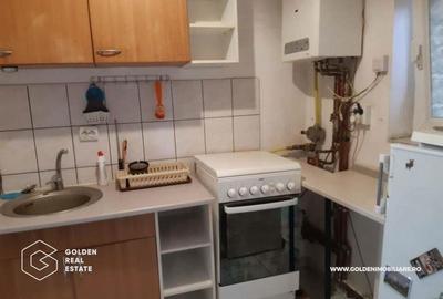 Casa mare, cu 4 apartamente a cate 1, 2, 3 ?i 4 camere fiecare - 4