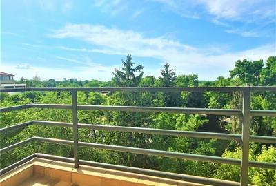 Apartament cu 4 camere decomandat în Primăverii