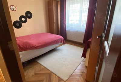 Apartament cu 3 camere decomandat în Central - 1