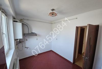 Vand apt. 3cam. Apusului,Str. Schiorilor,bl. 2011, 15min. metrou Pacii - 3