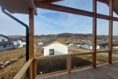 Casă individuală cu 3 camere cu Canalizare în Livezeni - 2