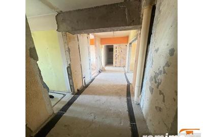 4 cam Dorobantilor 85 mp in curs de amenajare - 12