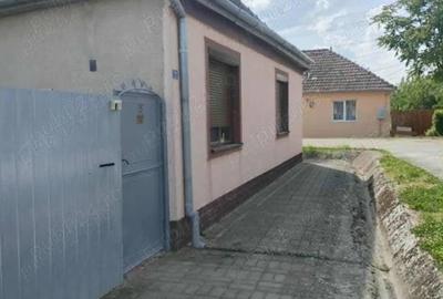 Vand casa in Deta jude?ul timis - 2