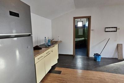 Casă individuală cu 6 camere cu Canalizare în Episcopia Bihorului - 10