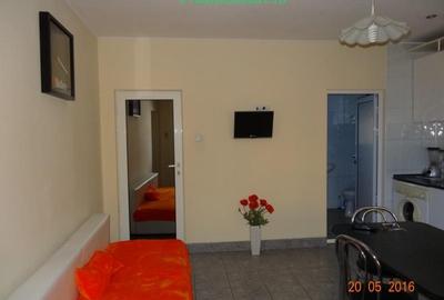 Spațiu comercial, de 200 mp, în Alfa - 8