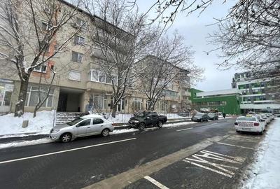 Apartament cu 3 camere decomandat în Spitalul Județean - 4