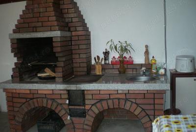 Casă cu 4 camere cu Teren 1100 Mp în Unirea - 1