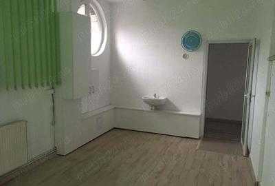 Spatiu Comercial - Zona Muzeu Mineralogie - 1