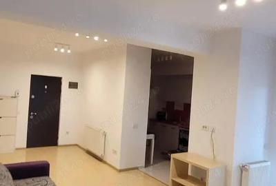 Apartament cu 2 camere semidecomandat în 1 Decembrie