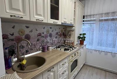 Apartament cu 3 camere, mobilat în Țiglina 3 - 1