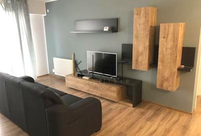 Apartament cu 2 camere semidecomandat, mobilat în Central