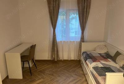 Apartament cu 3 camere semidecomandat în Cetate - 3