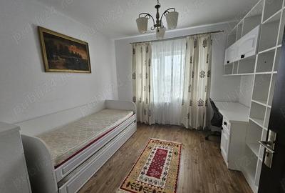Apartament cu 3 camere decomandat, mobilat în Podu Roș - 4