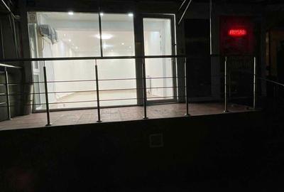 Spațiu comercial, de 61 mp, în Central - 6