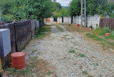 Teren de 1700 mp, în Rădești - 5