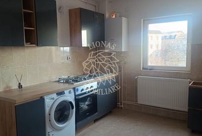 Apartament cu 2 camere decomandat în Central
