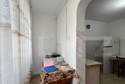 Apartament cu 2 camere, decomandat, zona Micro 3 - 8