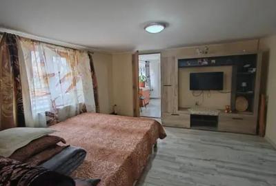 Casă cu 5 camere cu Teren 744 Mp în Brătășanca - 11