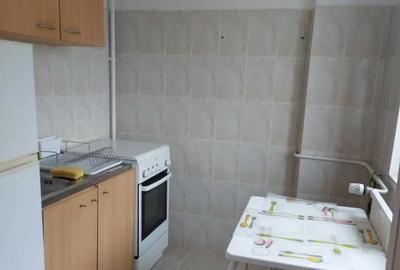 Garsonieră decomandată în Brâncoveanu