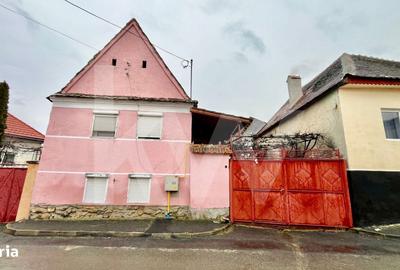 Casă cu 2 camere cu Canalizare în Turnu Roșu - 1