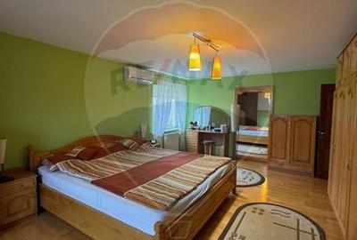 Casa / Vila cu 10 camere de vanzare in zona Braytim - 7