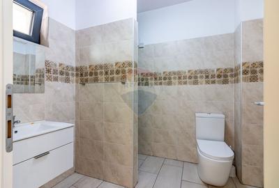 Casa / Vila in Corbeanca,  toate utilitatile, strada principala - 10