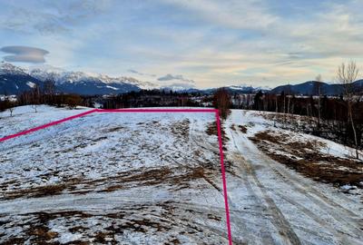 Teren cu priveliste deosebita /muntii Bucegi,in sat Pestera/Moeciu zona La Odai - 5