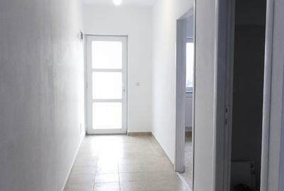 Casă cu 5 camere cu Teren 27.5 Mp în Giurgiului - 2