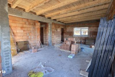 Casă cu 3 camere în Unirea - 13