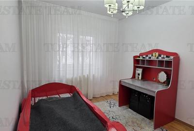 Apartament cu 3 camere decomandat în Crângași - 4