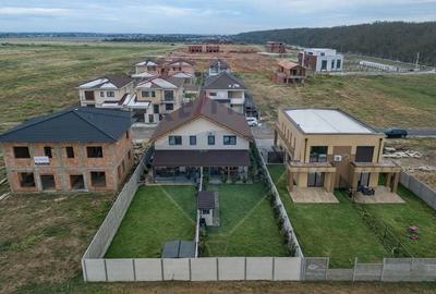 Casă cu 4 camere cu Teren 256 Mp în Dumbrăvița - 19